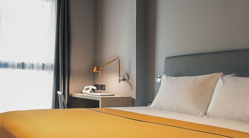 Yurbban Trafalgar Hotel Барселона Екстер'єр фото
